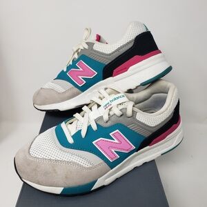 New Balance Teal and Pink Sneakers
